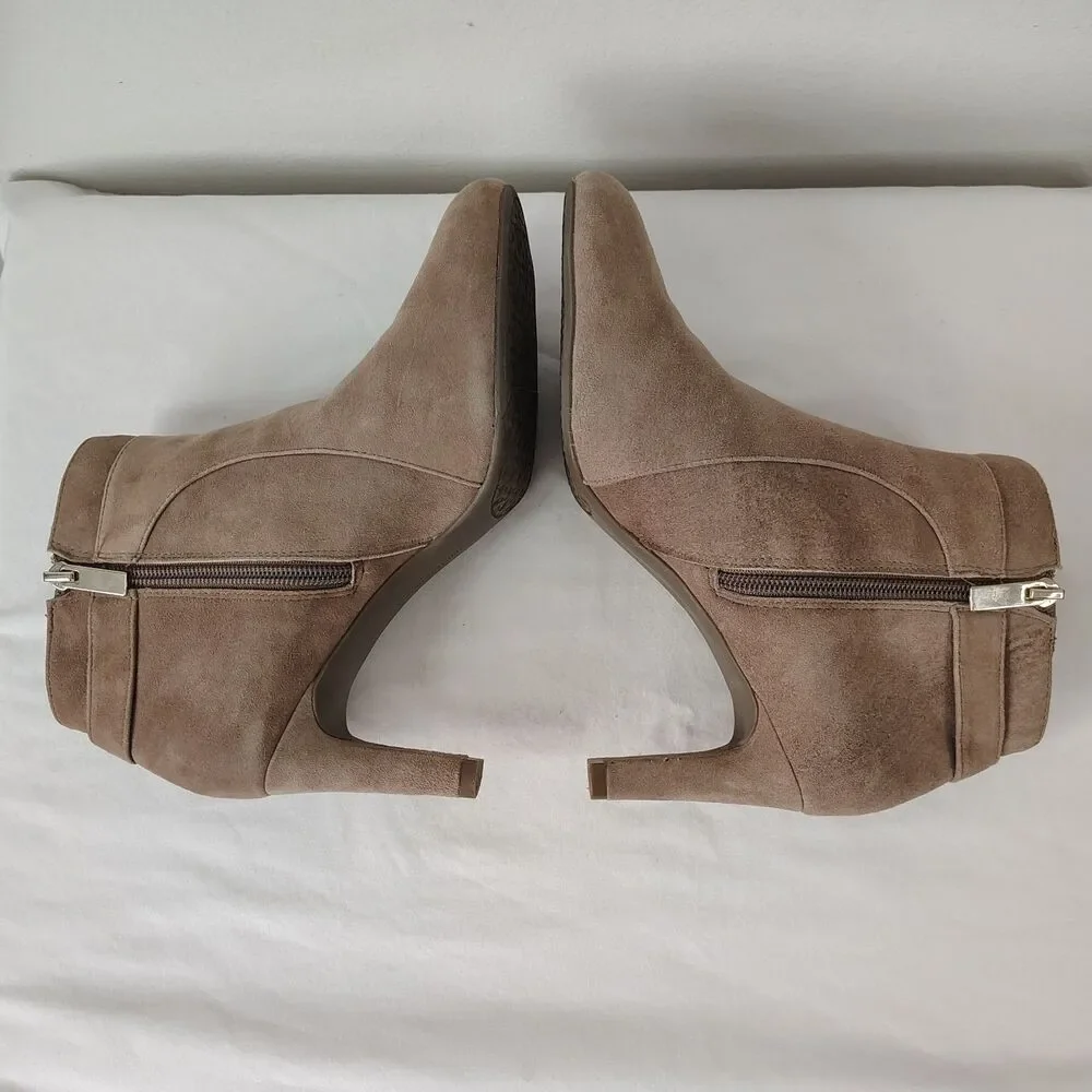 Bandolino Ankle Boots Taupe Tan Leather Suede Heeled Shoes Size 8.5M